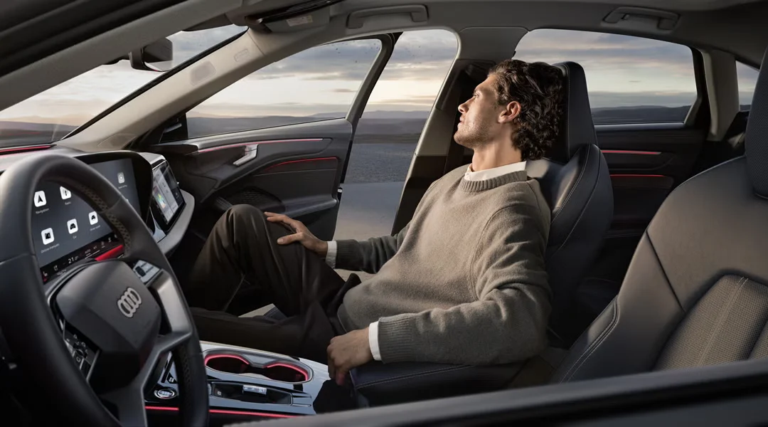 Audi A6 Sedan 실내 2
