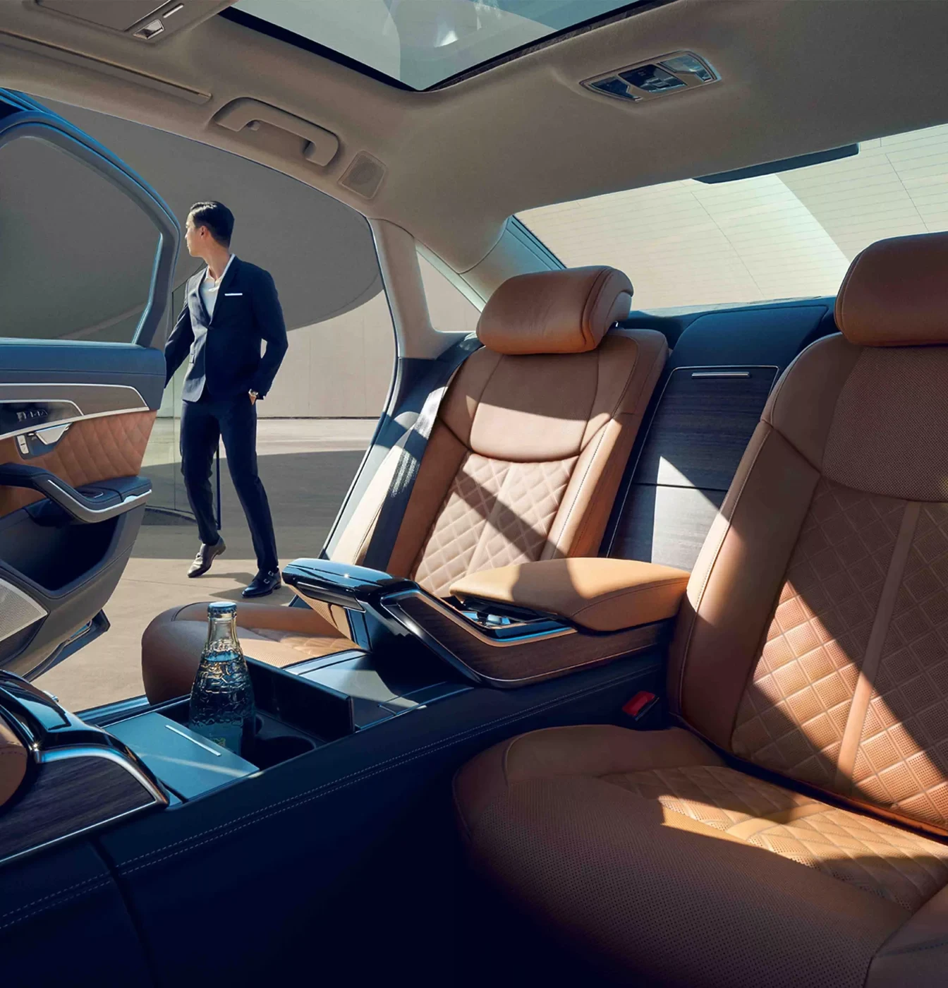 Audi A8 L A8 L 뒷좌석 공간