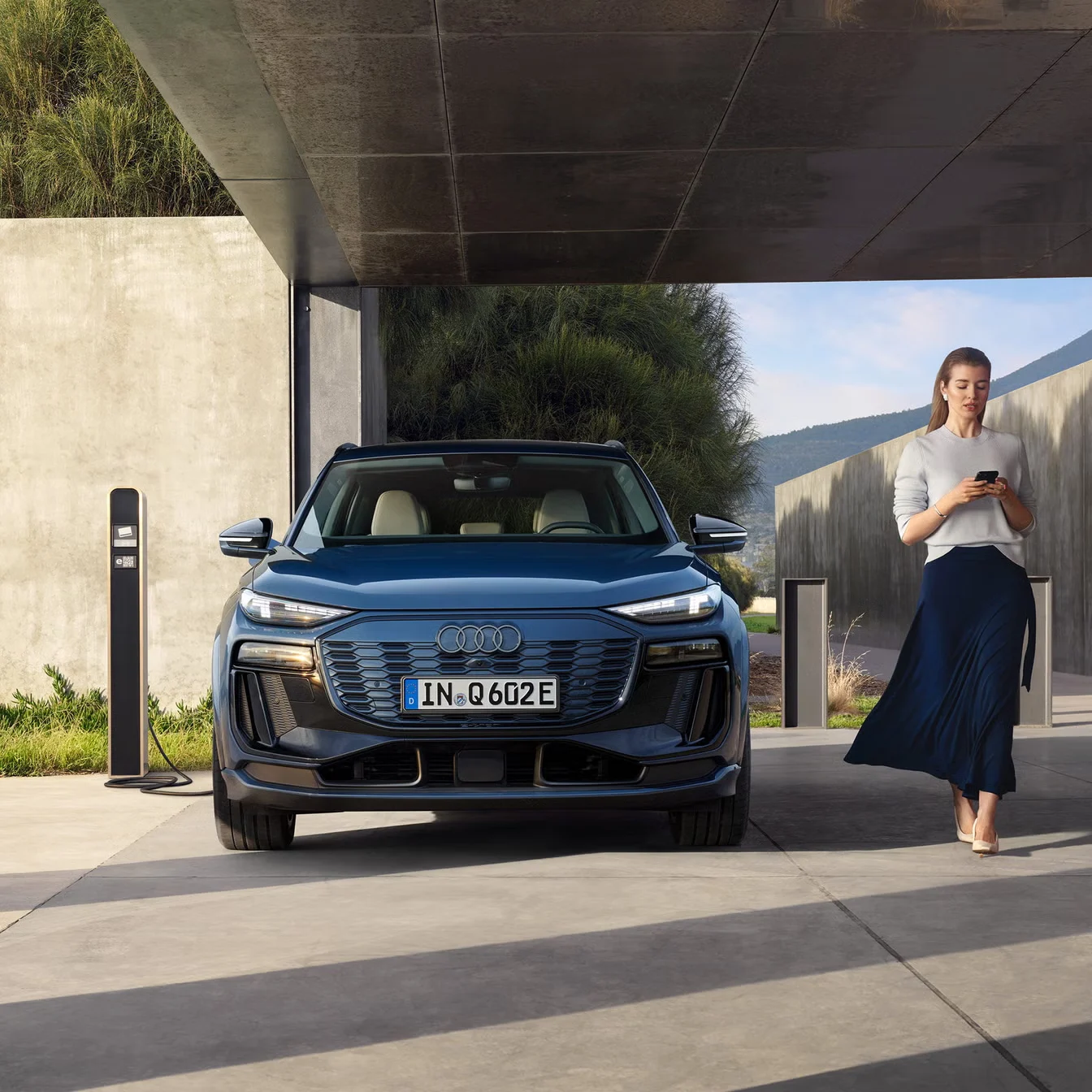 Audi Q6 e-tron 외관 1