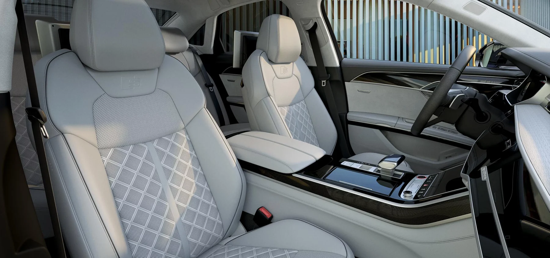 Audi S8 L 실내 2